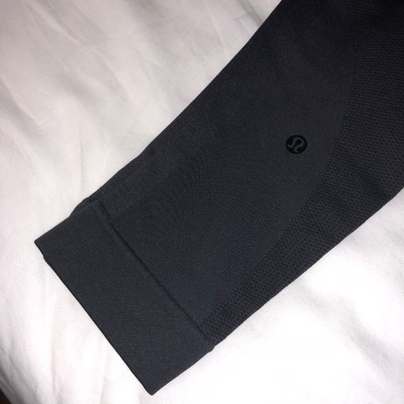 LULULEMON Zone In Seamless Crop Size 6 🍋 - Picture 4 of 6